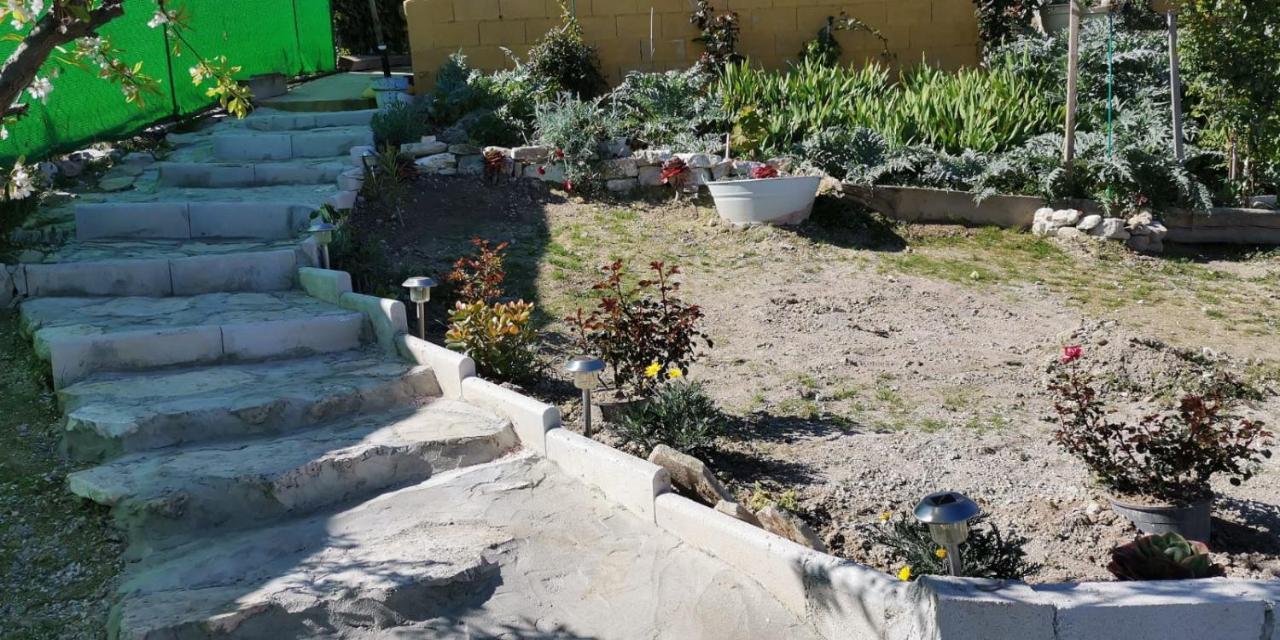Vila Cortijo De La Cruz Iznájar Exteriér fotografie