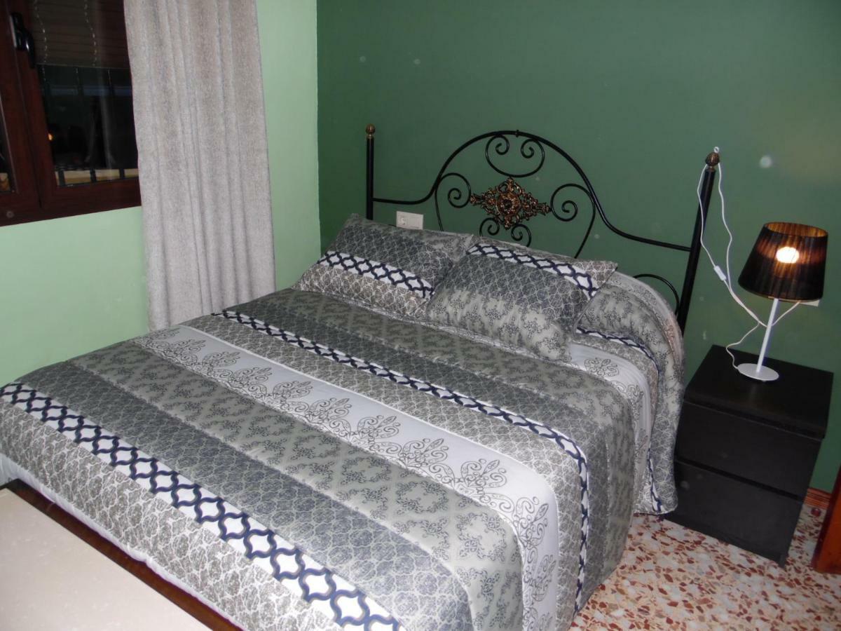 Vila Cortijo De La Cruz Iznájar Exteriér fotografie