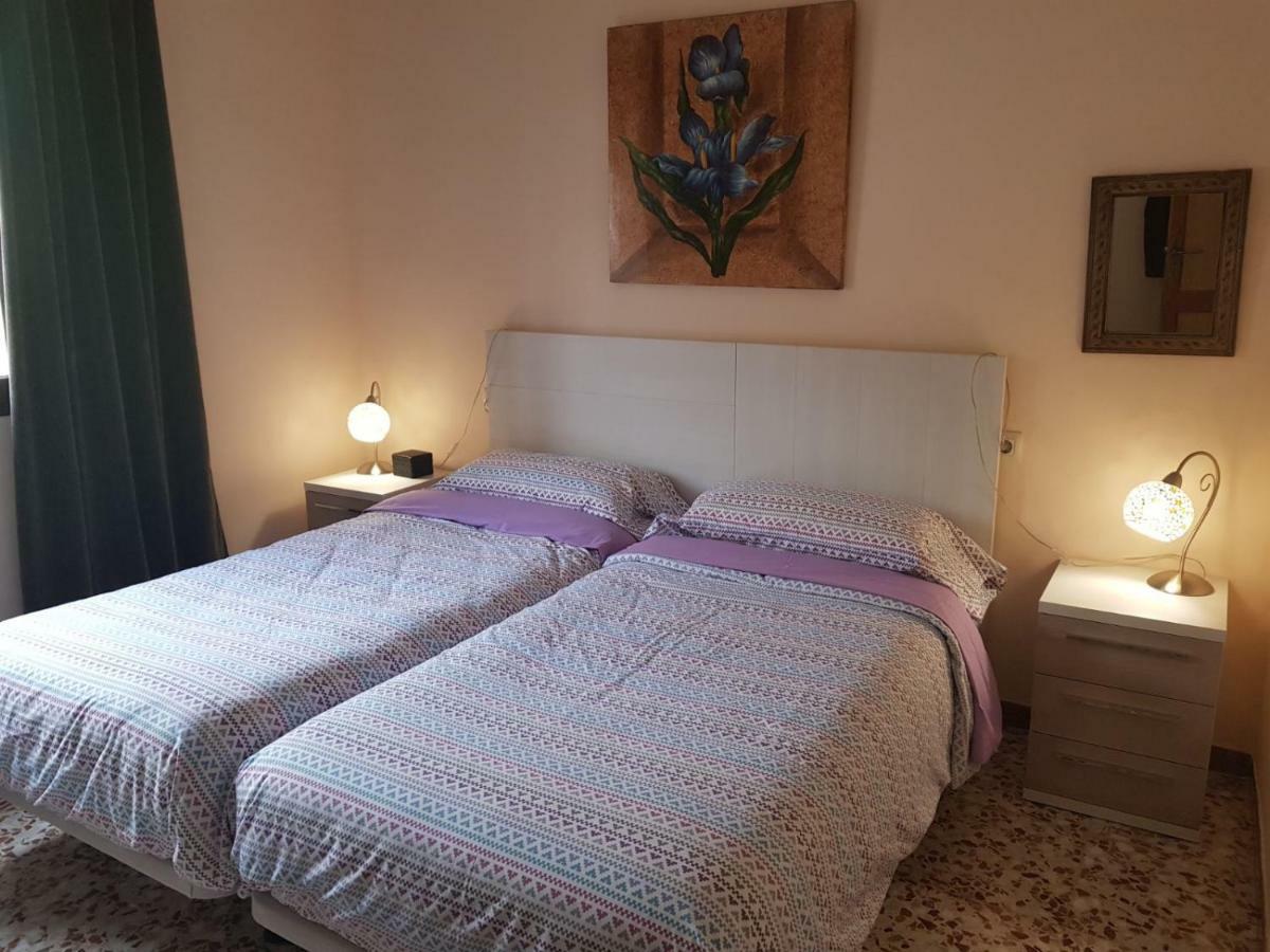 Vila Cortijo De La Cruz Iznájar Exteriér fotografie