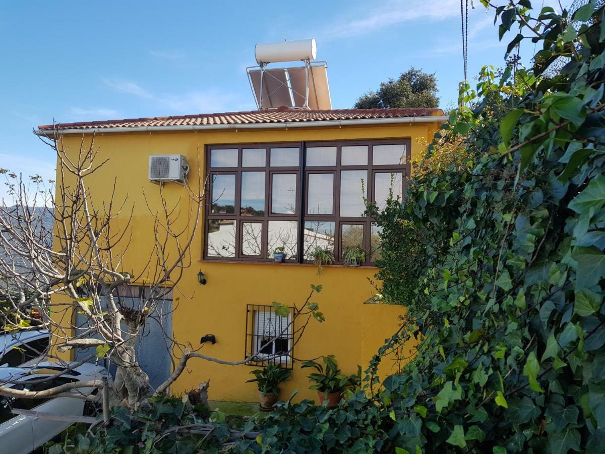 Vila Cortijo De La Cruz Iznájar Exteriér fotografie