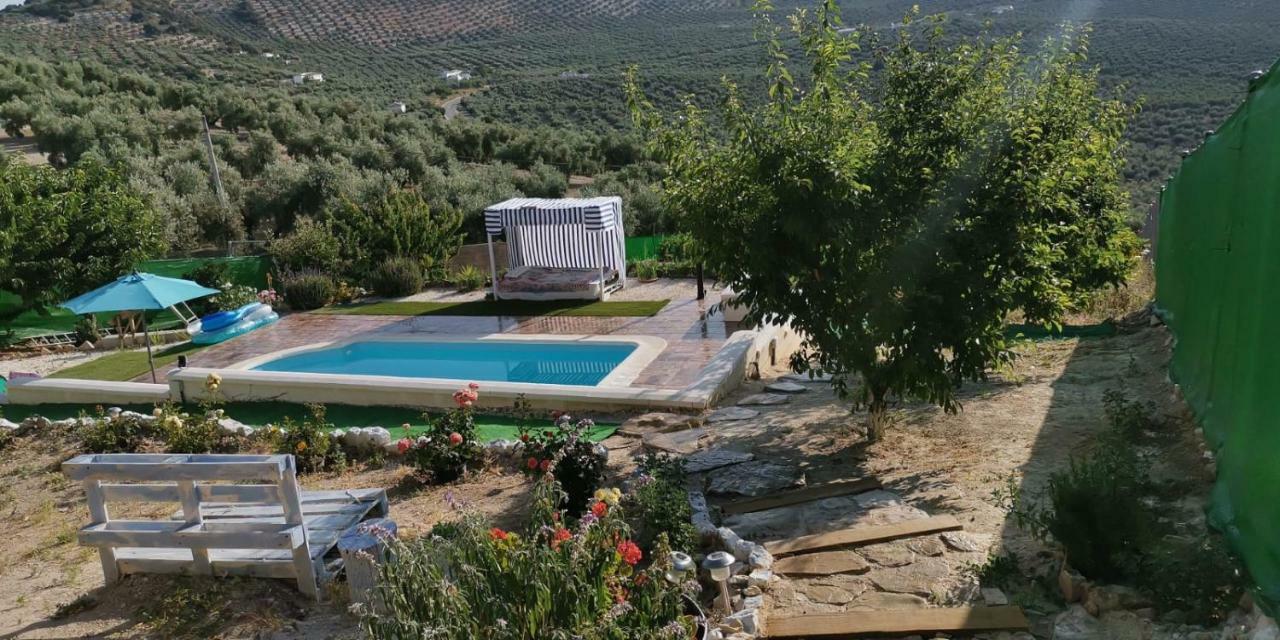 Vila Cortijo De La Cruz Iznájar Exteriér fotografie