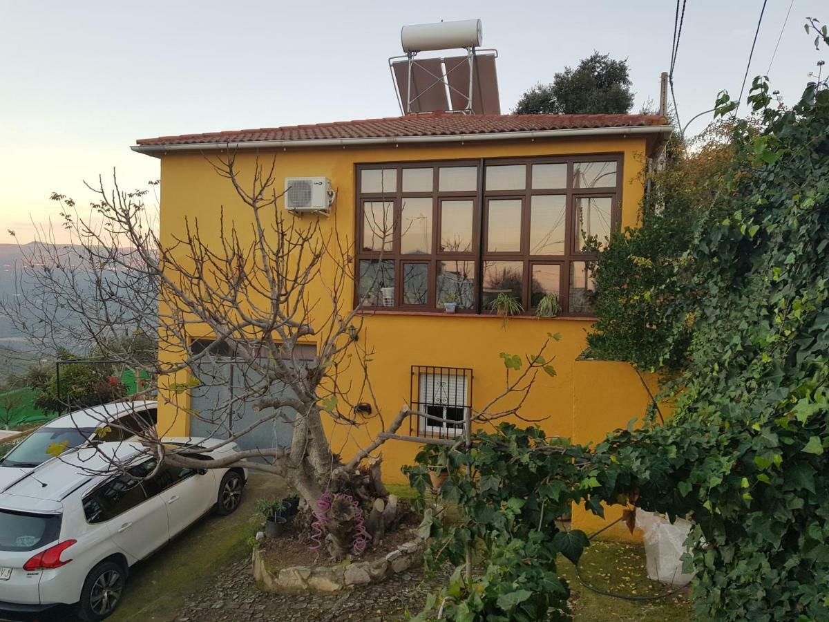 Vila Cortijo De La Cruz Iznájar Exteriér fotografie